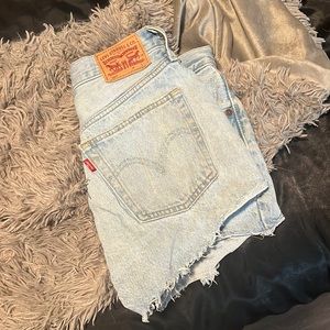 Levi high rise denim short